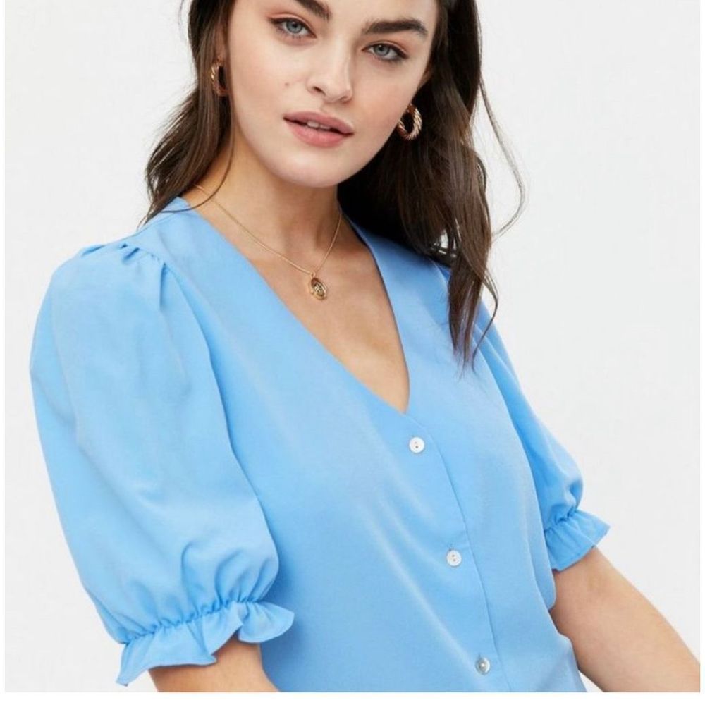 J. Crew Light Blue V-Neck Button Front Puff Sleeve Blouse